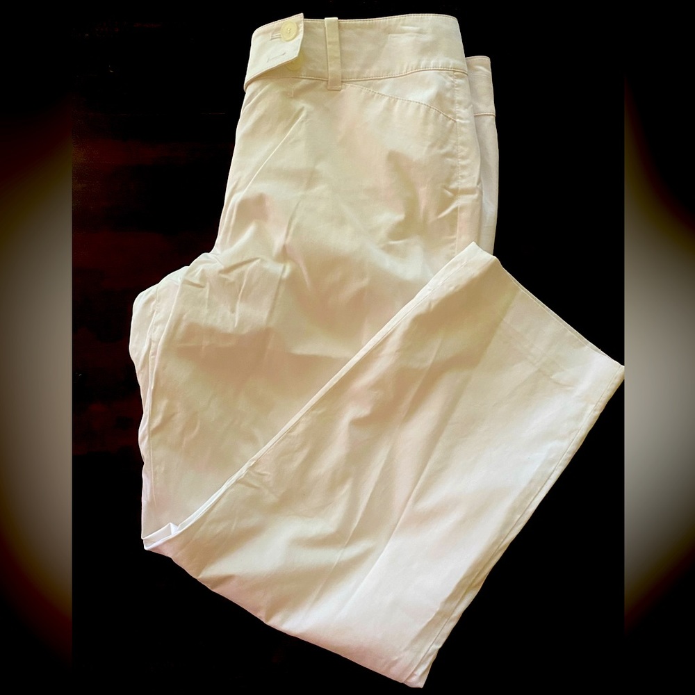 Ann Taylor white cropped pants women’s size 8